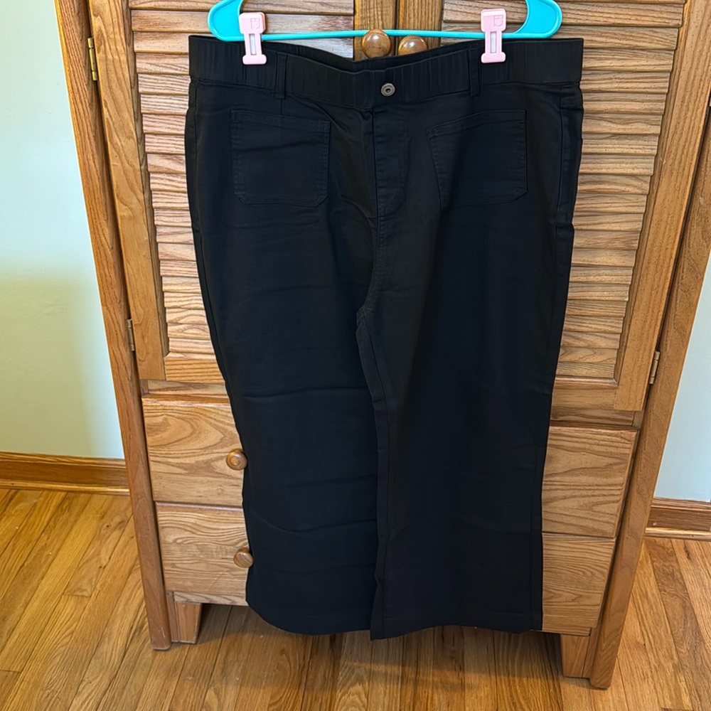 NWOT Black Pull-on Jeans Size 2XL